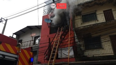 Incendio en ZONA ROJA del centro de Ciudad del Este