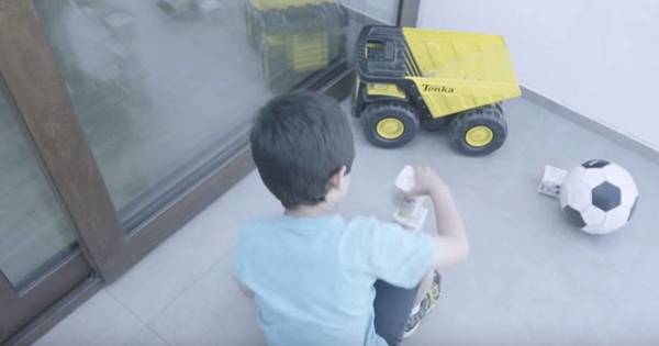 La Nación / Mujer denuncia que no ve a su hijo hace más de un año luego de que el padre lo llevó