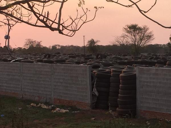 Ignoran denuncia de contaminación causada por recicladora de neumáticos - La Clave