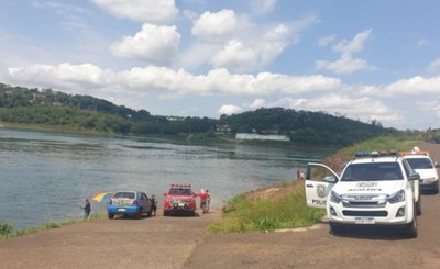 Vecinos del barrio Remansito avistan cuerpo de Iker en el Paraná