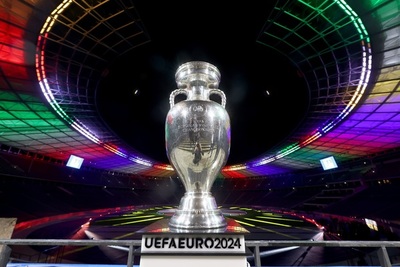 UEFA presenta en Berlín logotipo de Eurocopa Alemania 2024