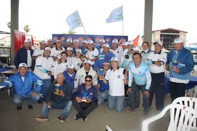 Club Sajonia: casi 200 pescadores participaron en jornada de pesca embarcada - Polideportivo - ABC Color
