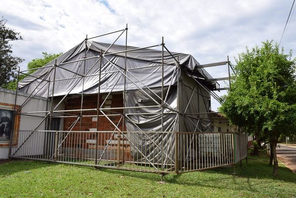 Acera parral de Caazapá sigue esperando su restauración - Nacionales - ABC Color
