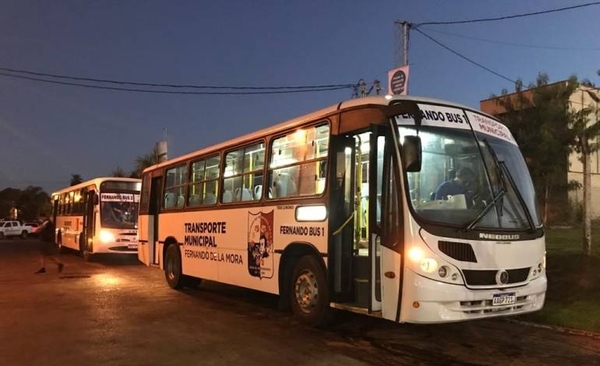 Diario HOY | Municipalidad de Fernando pone buses gratuitos para cubrir itinerairio de la Línea 21