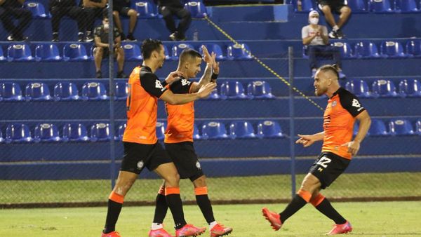 Olimpia gana con lo justo y avanza de ronda