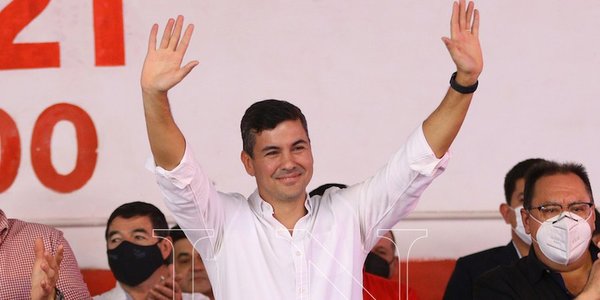“El domingo será una fecha histórica, el Partido va a recuperar muchas intendencias", afirma Santiago Peña - ADN Digital