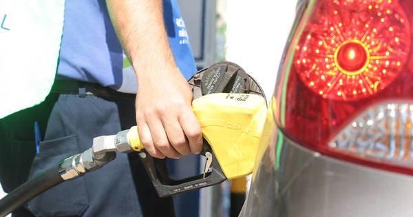 La Nación / Combustible subirá entre G. 500 y G. 600 por litro esta semana