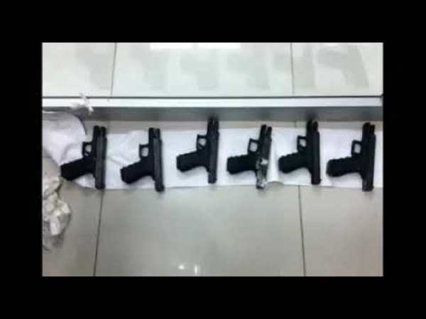 Policías secuestran a traficante de armas y lo despojan de 200 mil Reales