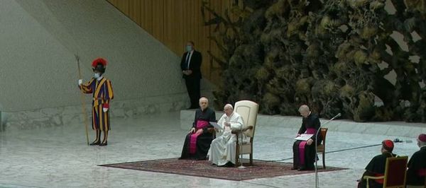 El papa Francisco lamentó los abusos sexuales contra 216.000 niños y exigió a los representantes de la Iglesia en Francia asumir su responsabilidad