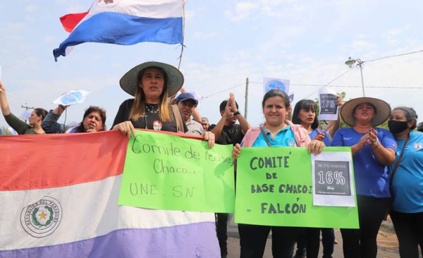 Diario HOY | Docentes movilizados no cobrarán por los días no trabajados
