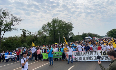 MEC no pagará a docentes movilizados por días no trabajados - OviedoPress