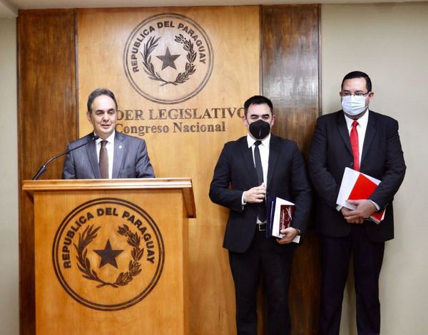 Habría aumento salarial pero de 10% a docentes y sigue en discusión fondos para los médicos