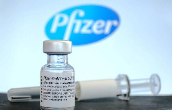 Pfizer: efectividad de la vacuna pasa del 90% al 47% después de 6 meses, según estudio