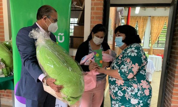 Gobierno Nacional entregó los primeros kits de bienvenida a recién nacidos de San Ignacio, Misiones