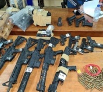 Policía allana Dimabel tras desaparición de armas de guerra - Paraguay.com
