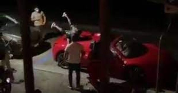 Video: Arturo Vidal borracho en un Ferrari. No importa cuándo leas esto