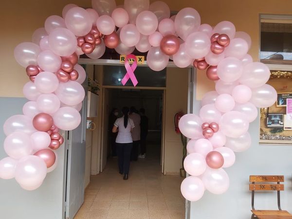Ponen en funcionamiento mamógrafo del Hospital Distrital de Hernandarias - ABC en el Este - ABC Color