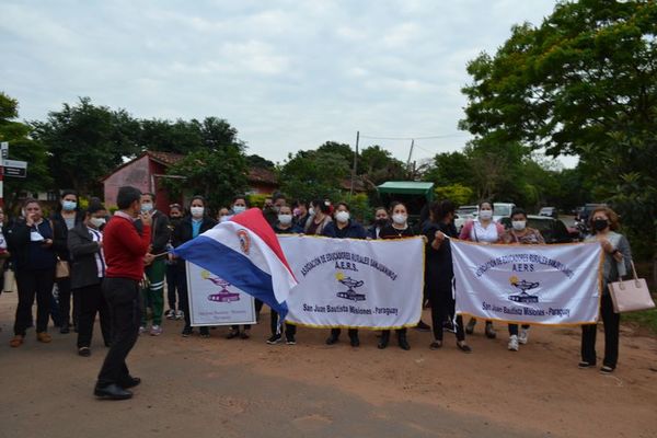 Maestros también se movilizaron en Misiones - Nacionales - ABC Color