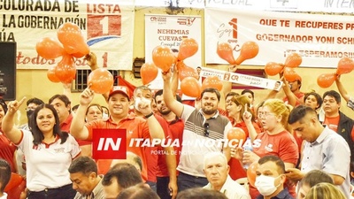 CARGADO Y MOTIVADO EL CANDIDATO A CONCEJAL POR LA LISTA 1, OPCIÓN 2 ESPERA EL DÍA DE LAS ELECCIONES.