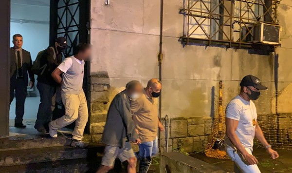 Brasil: Una mujer fue estrangulada y su cuerpo hormigonado por una pared, el sospechoso confesó el hecho
