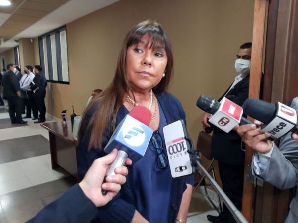Celeste Amarilla ratifica que contratación en Itaipú de