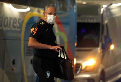 Tite descarta regreso prematuro de jugadores de la Premier - Fútbol Internacional - ABC Color