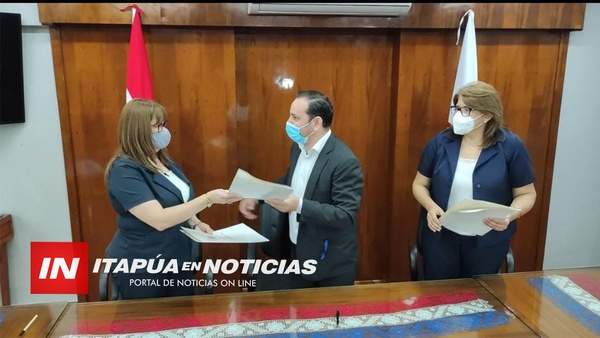 MUNICIPALIDAD SUSCRIBE CONVENIO CON FORMACIÓN DOCENTE Y CRUZ ROJA FILIAL ITAPÚA