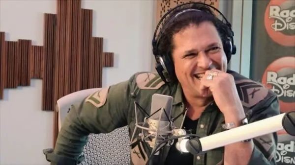 Carlos Vives regresa a la actuación con una serie en la que participará también su hija