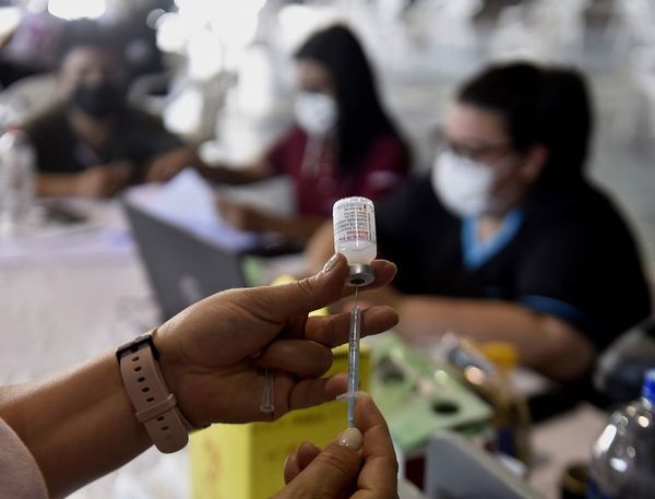 Segundas dosis contra el covid se aplican hoy y mañana en todo el país - Nacionales - ABC Color