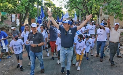Diario HOY | Hacían campaña juntos, pero Nakayama dice no ubicar a edil que avaló informe de Municipalidad