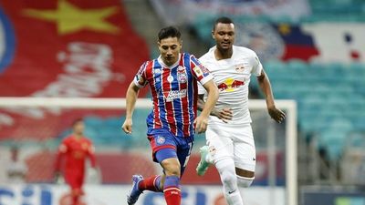 Óscar Ruiz tiene nuevo técnico en Bahía