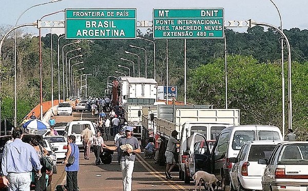 PARAGUAYOS PUEDEN INGRESAR A ARGENTINA, PERO SOLO PARA TURISMO - La Voz del Norte
