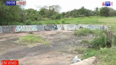 Macabro hallazgo: Encuentran un cuerpo en descomposición en pleno centro de Ñemby | Noticias Paraguay