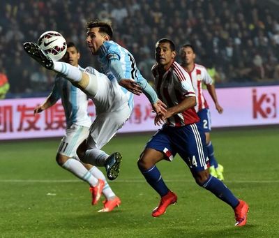 Lionel Messi contra Paraguay: más victorias y goles de penal - Selección Paraguaya - ABC Color