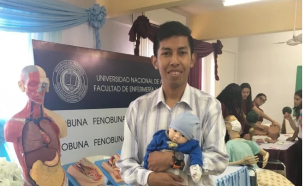 Diario HOY | Cristian Denni, el primer indígena egresado de Enfermería-UNA