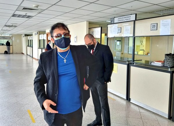 Exsenador se presentó ante jueza y pidió el levantamiento de su orden de captura - ADN Digital