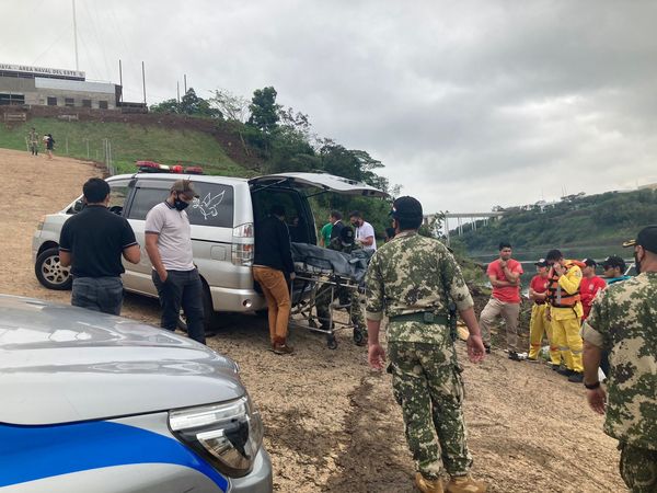 Hallan cuerpo de niño que cayó al arroyo Acaray