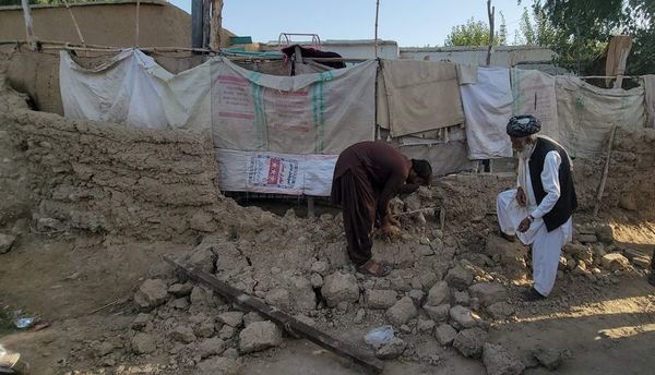 Pakistán: terremoto con 23 muertos golpea a los más pobres en - Mundo - ABC Color