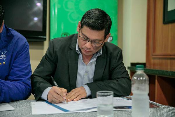 Rojas Borja firmó compromiso de transparencia administrativa municipal