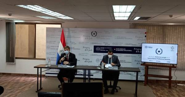 La Nación / Gobierno propone un reajuste salarial de 11% a 79.000 docentes