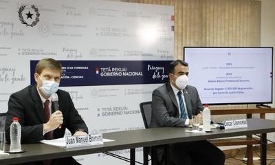 Plantean aumento del 11 % en el salario básico para docentes