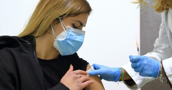 Investigación confirma la disminución de la inmunidad de la vacuna Pfizer después de dos meses - SNT
