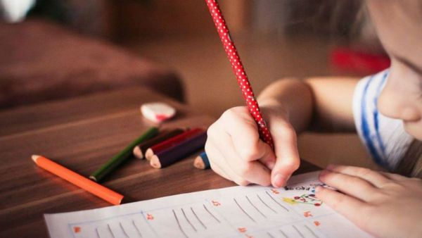 Codeni pidió a mamá cumplir con las tareas