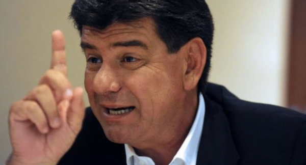 Alegre denuncia a Cartes por declaración falsa - Noticiero Paraguay