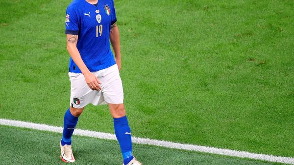 Leonardo Bonucci pide disculpas por la expulsión ante España