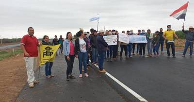La Nación / Docentes del Chaco no están de acuerdo con el reajuste salarial del 11%