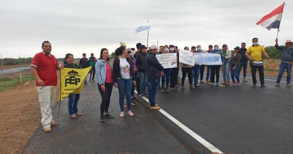 La Nación / Docentes del Chaco no están de acuerdo con el reajuste salarial del 11%