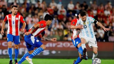 Paraguay suma un punto y se jugará la vida fuera de casa