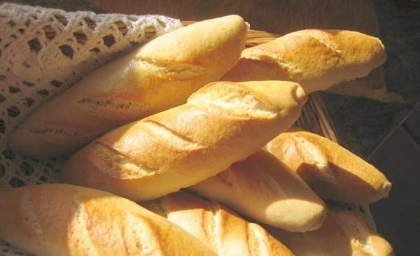 Crónica / NDAJA’UVÉIMA LA GALLETA. “Ndahéi la cocido nandi”