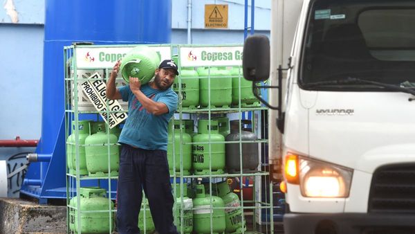 Anuncian nueva suba del gas y se espera el de las naftas y el gasoil